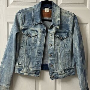 Levi's Classic Blue Acid wash Denim Jacket